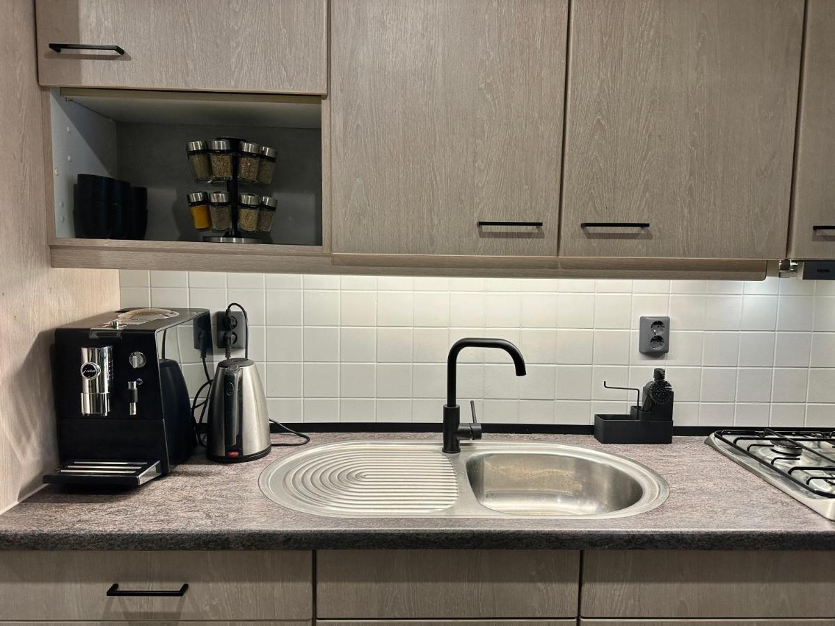 Gezellig Chalet Met 2 Slaapkamers Aan Bosrand Erm エクステリア 写真