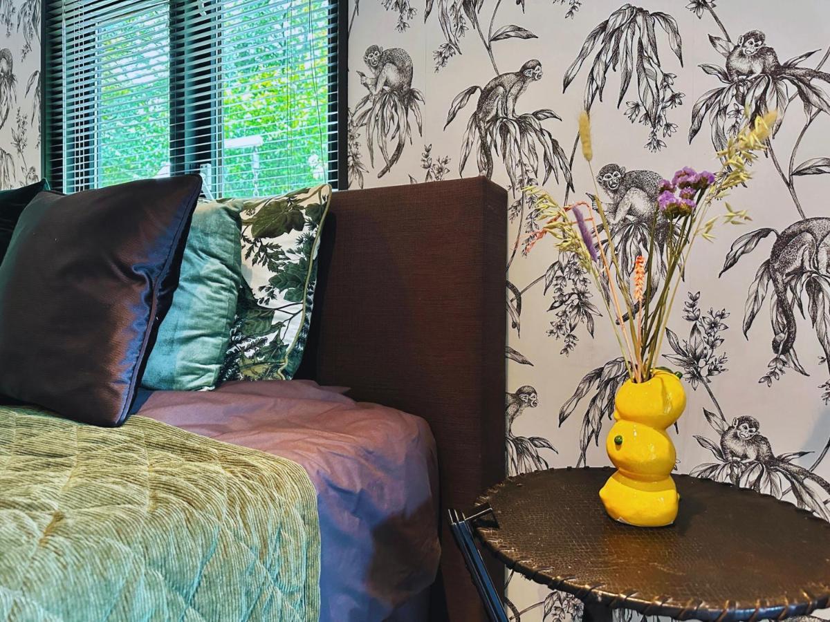 Gezellig Chalet Met 2 Slaapkamers Aan Bosrand Erm エクステリア 写真