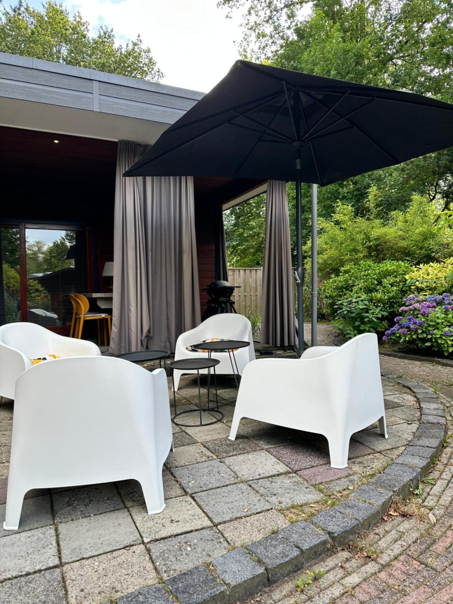 Gezellig Chalet Met 2 Slaapkamers Aan Bosrand Erm エクステリア 写真