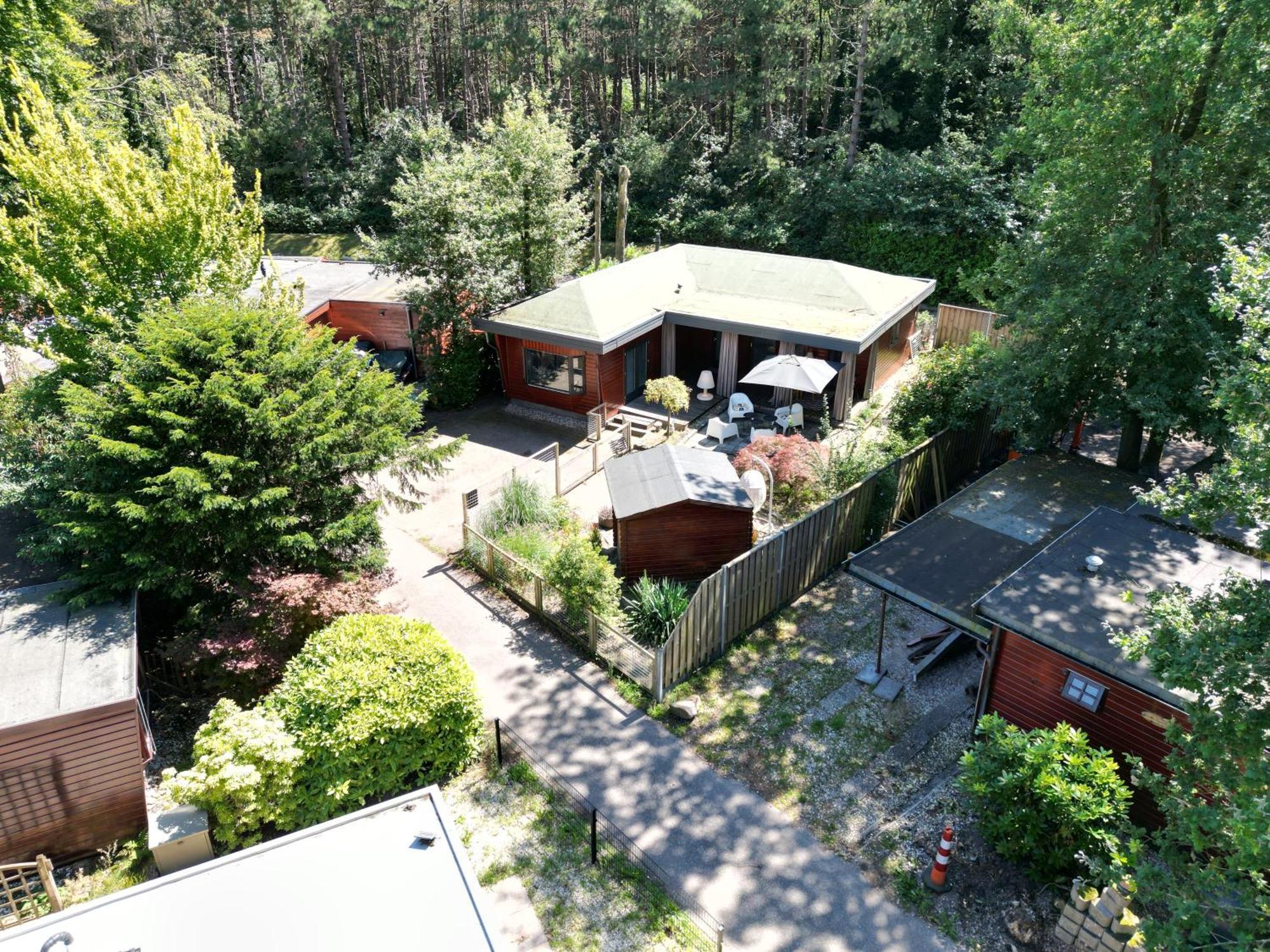 Gezellig Chalet Met 2 Slaapkamers Aan Bosrand Erm エクステリア 写真